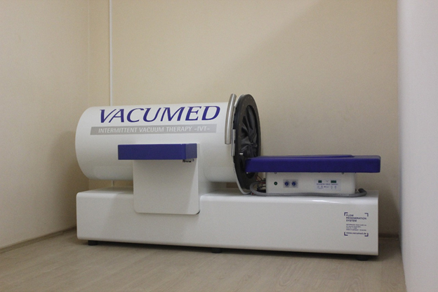 Интервальная вакуумная терапия на аппарате «Vacumed»&nbsp;